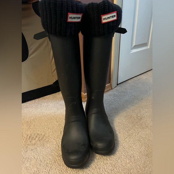 Hunter Black Winter Rain Boots - Picture 1 of 4